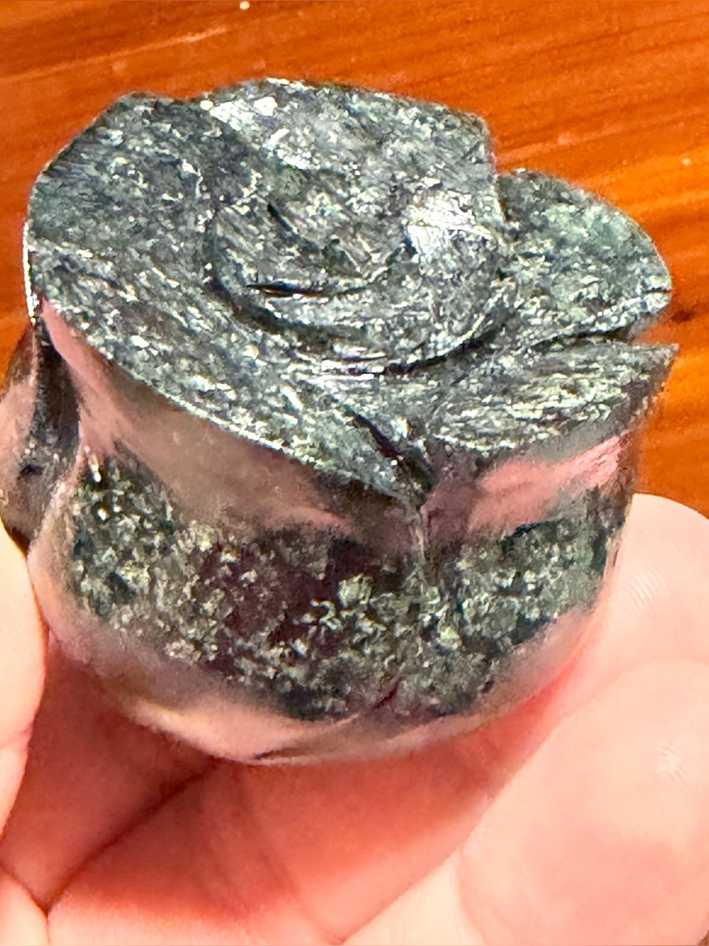 Serpentine crystal rose